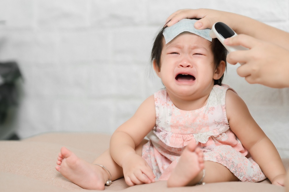 nguyen-nhan-tre-hay-om-vat